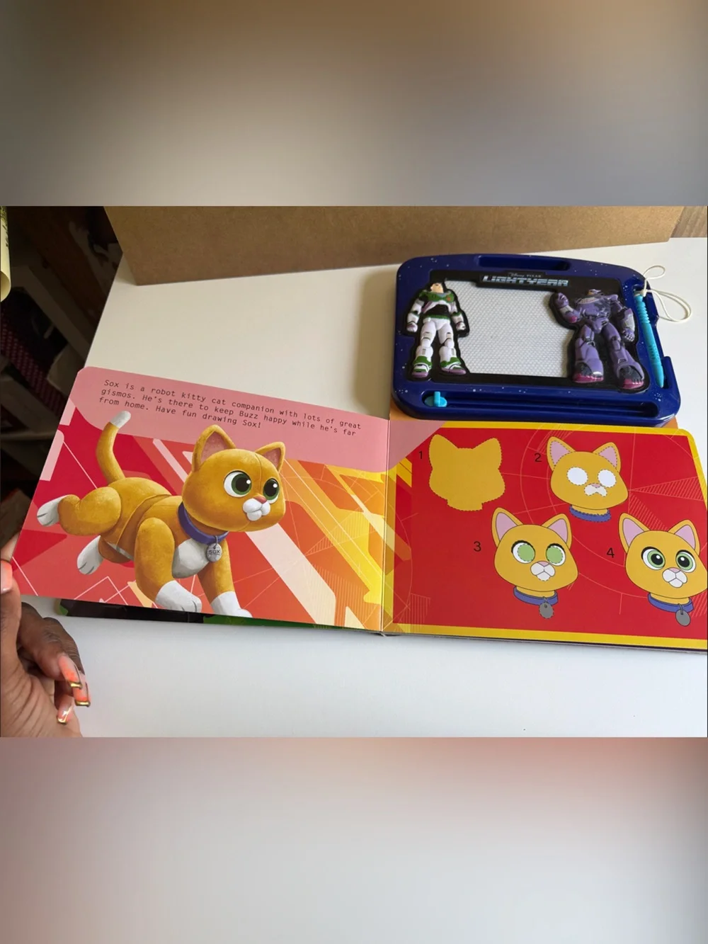 Disney Pixar Lightyear Read & Doodle Magnetic Drawing Book Buzz